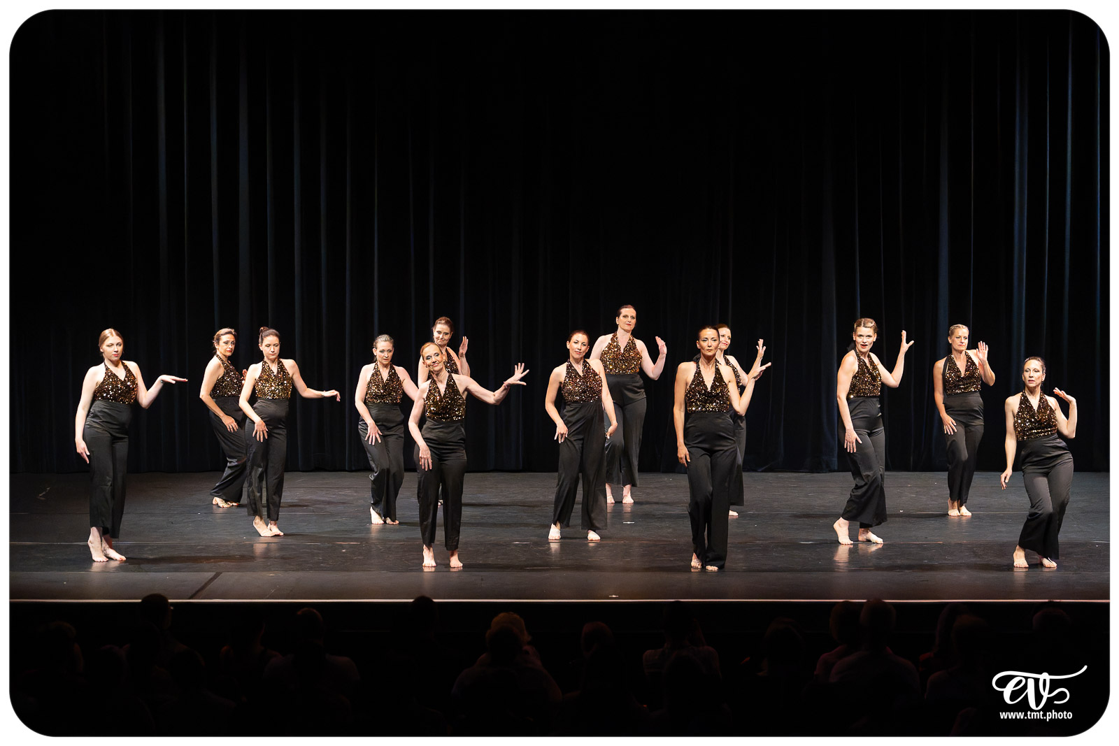 ECOLE DE DANSE CÉCILE ADAMOW